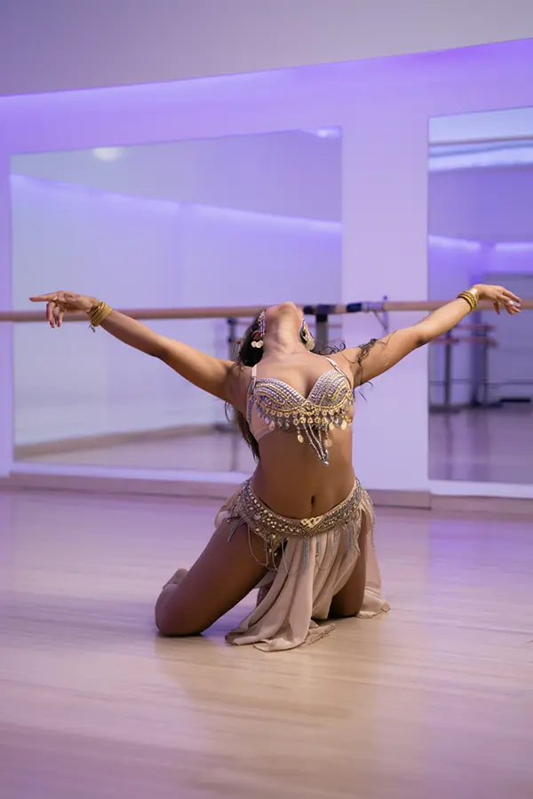 Clase Danza Árabe Nivel Intermedio Perú